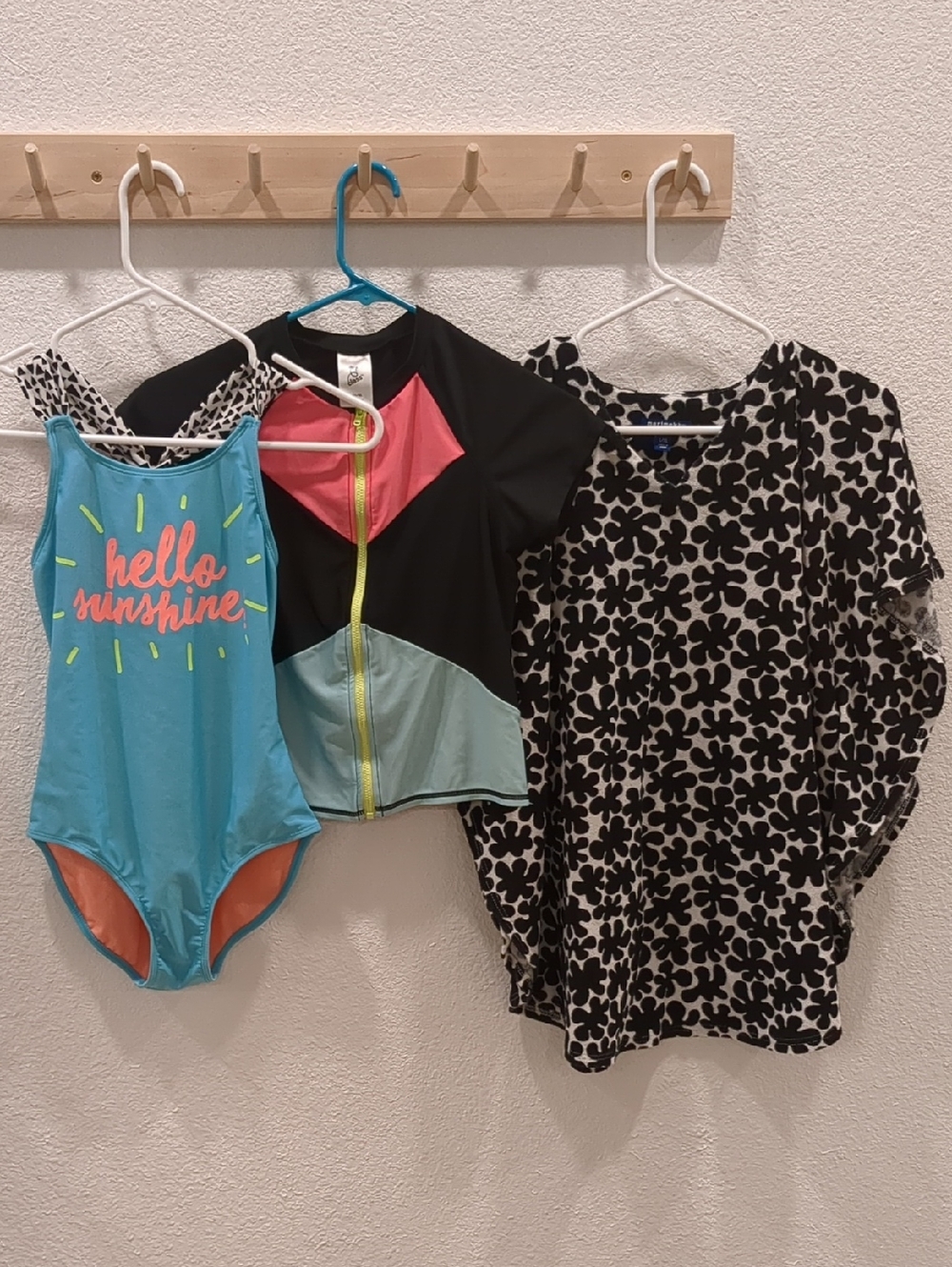 L/XL Girls Swim Set Nwot Marimekko, Cat&Jack, Art Class